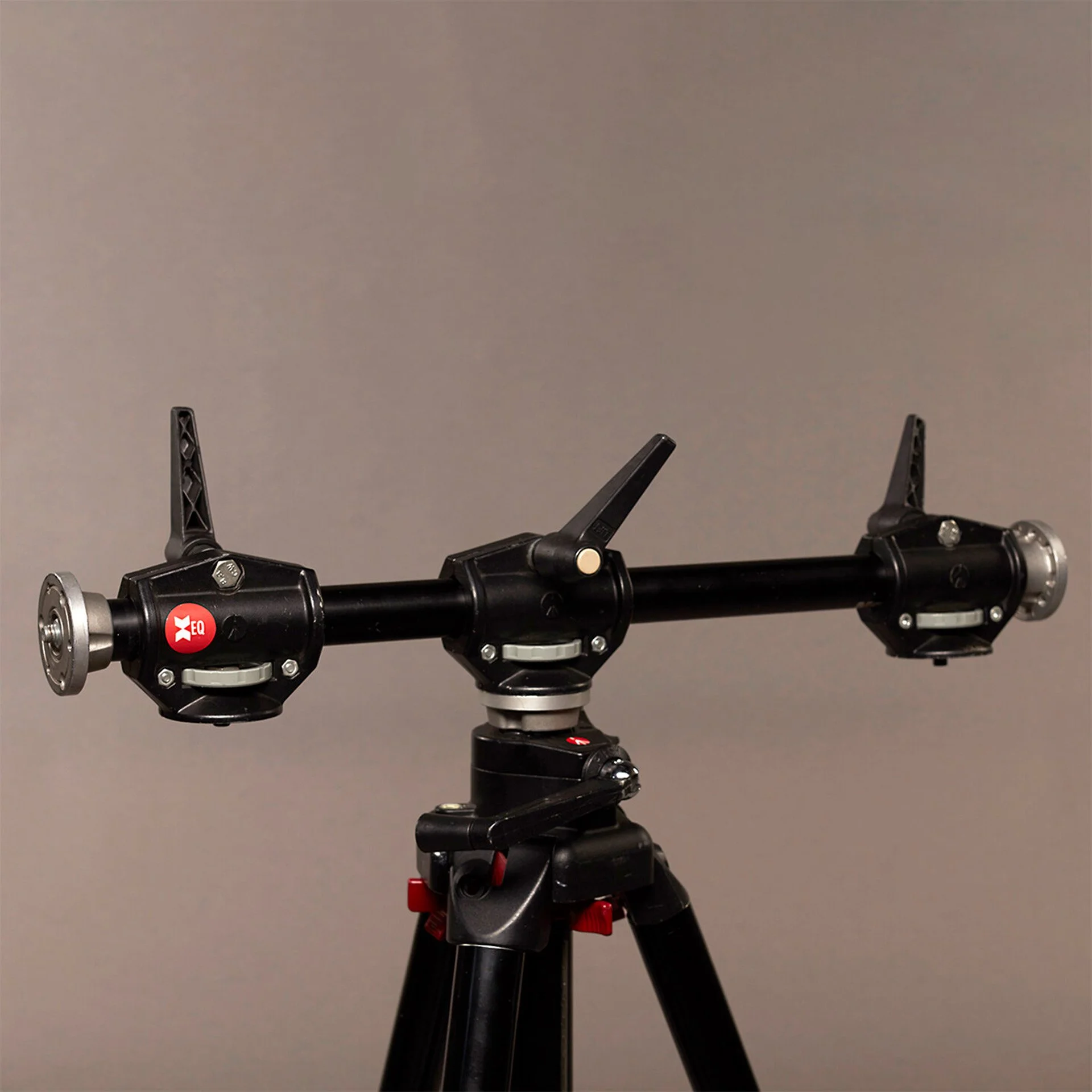 Manfrotto 405 Geared Tripod Head | Album Equipment Rentals